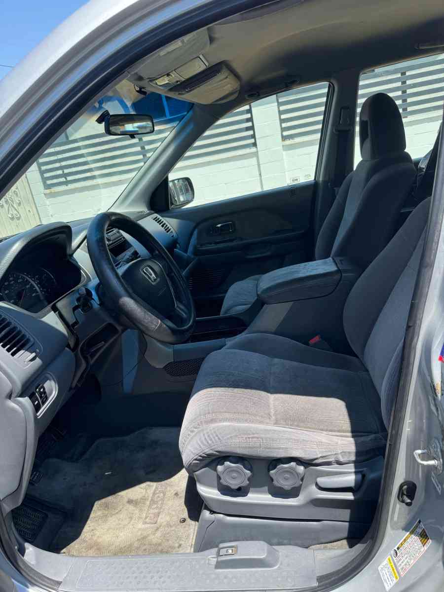 2005 Honda pilot - Los Angeles, California - FleaMarketBay