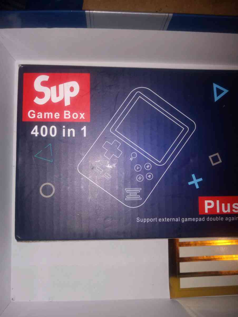 sup 400 in 1 plus hand held game box