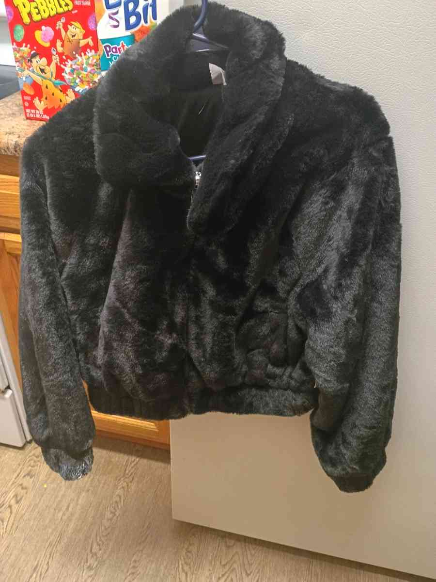fur jacket - Seymour, Indiana