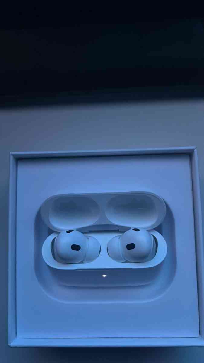 AirPods 2nd Generation - Fort Lauderdale, Florida