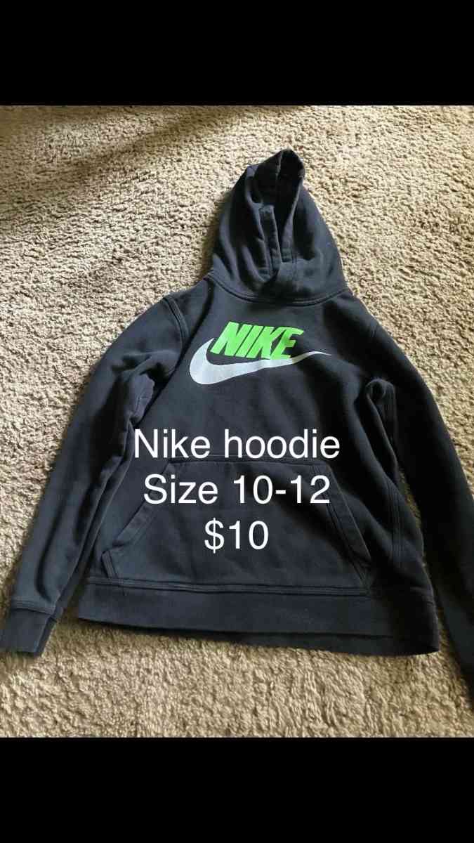 Boy Nike hoodie - Flemingsburg, Kentucky