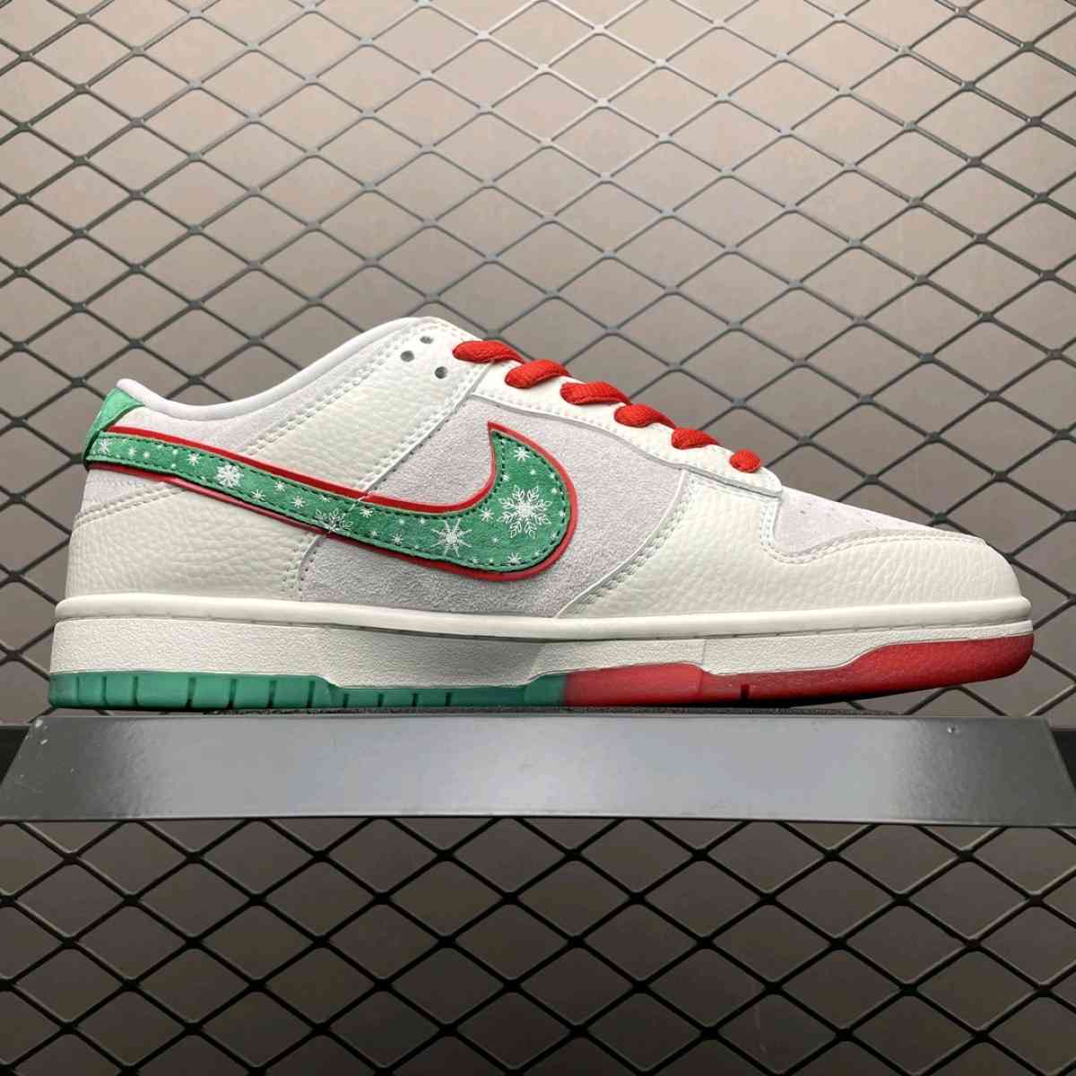Nike Dunk Low x Undefeated Christmas Concepts - Kissimmee, Florida - FleaMarketBay