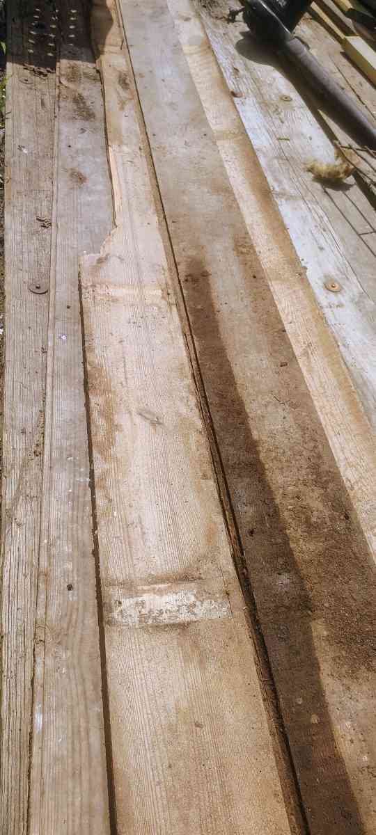 Barn Wood - New Boston, Illinois - FleaMarketBay