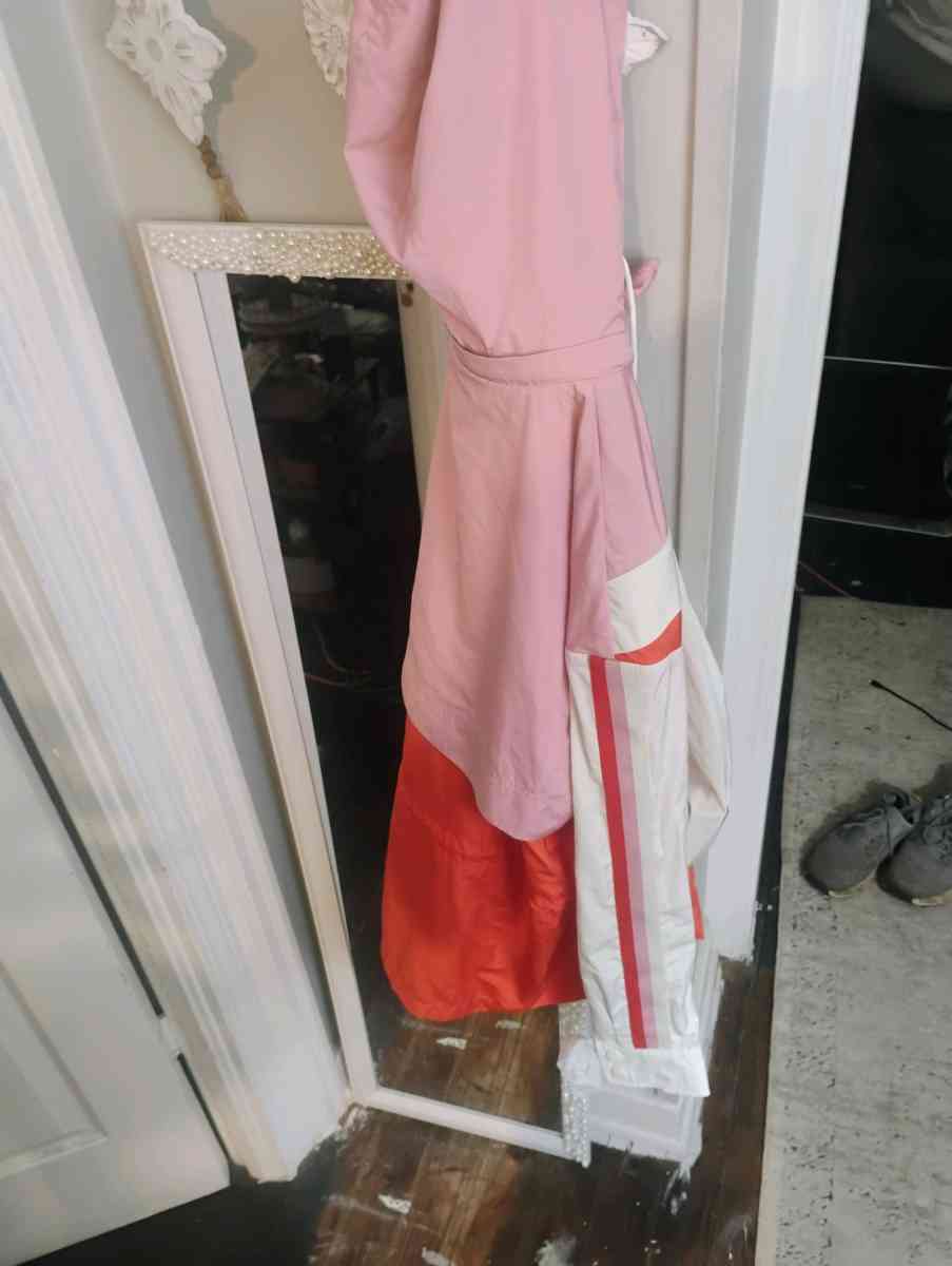 womens rain jacket - Indianapolis, Indiana - FleaMarketBay