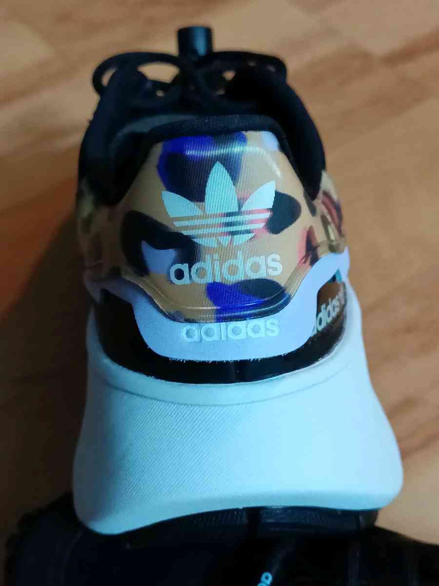 Adidas special edition New - Fort Worth, Texas - FleaMarketBay