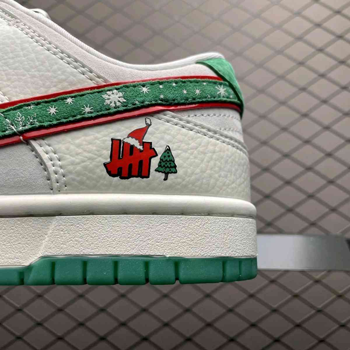 Nike Dunk Low x Undefeated Christmas Concepts - Kissimmee, Florida - FleaMarketBay
