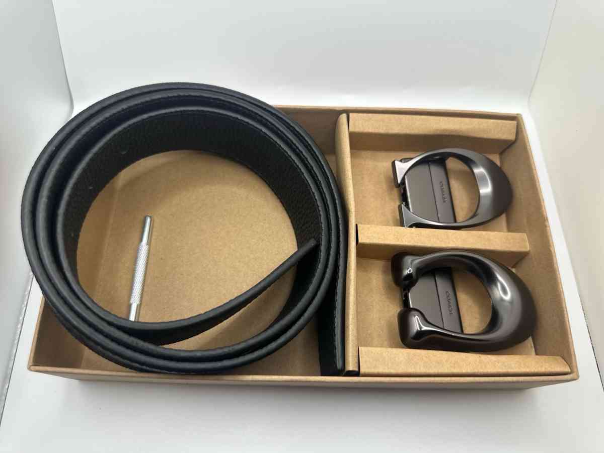 Coach Mens Belt with 2 Buckles - Brooklyn, New York - FleaMarketBay