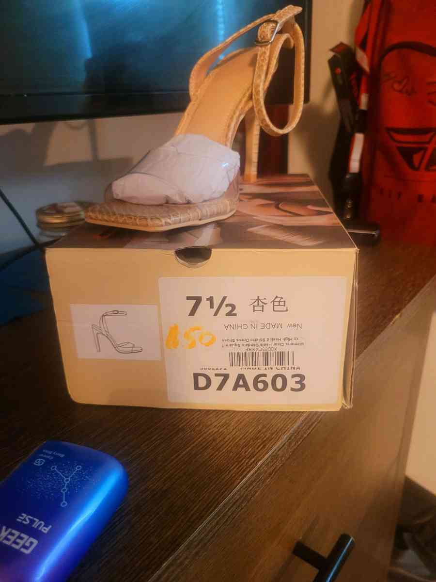 womens heels - Morrow, Georgia - FleaMarketBay