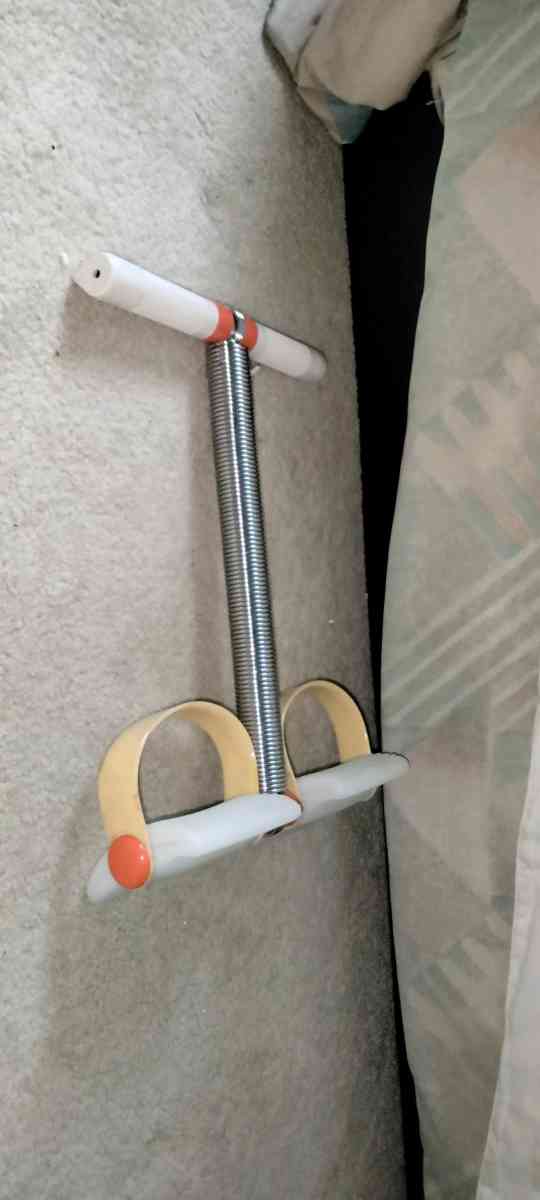 Pull Up Exerciser - Norristown, Pennsylvania - FleaMarketBay