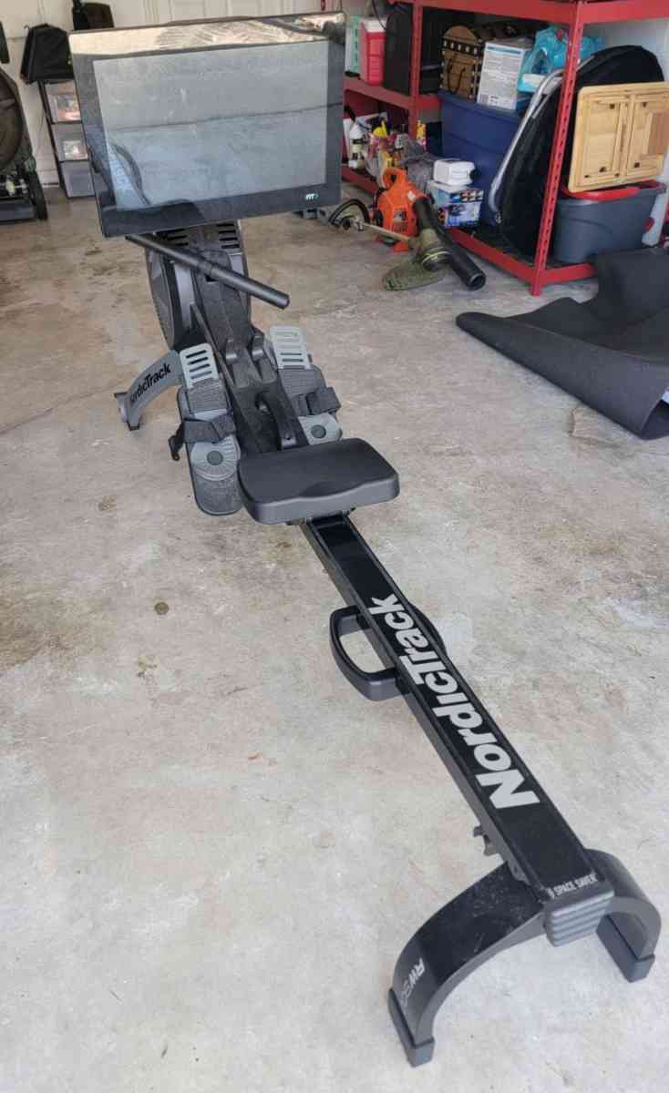 Norditrack RW90 Rower - Orlando, Florida - FleaMarketBay