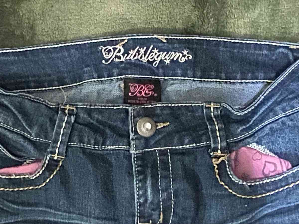 bubblegum denim jeans - Houston, Texas - FleaMarketBay