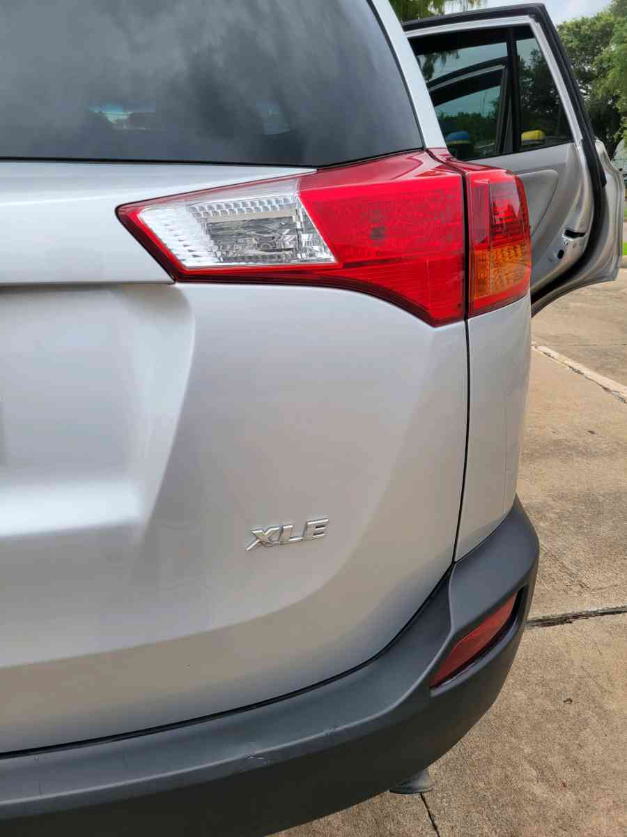 vendo toyota  rav4 sport 2013 - Houston, Texas - FleaMarketBay