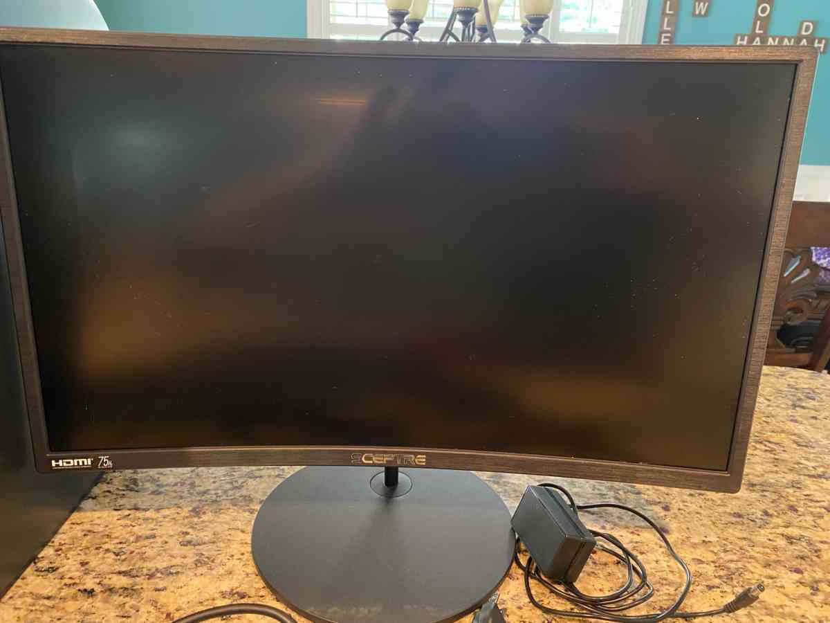 full gaming set up - Elkton, Maryland - FleaMarketBay