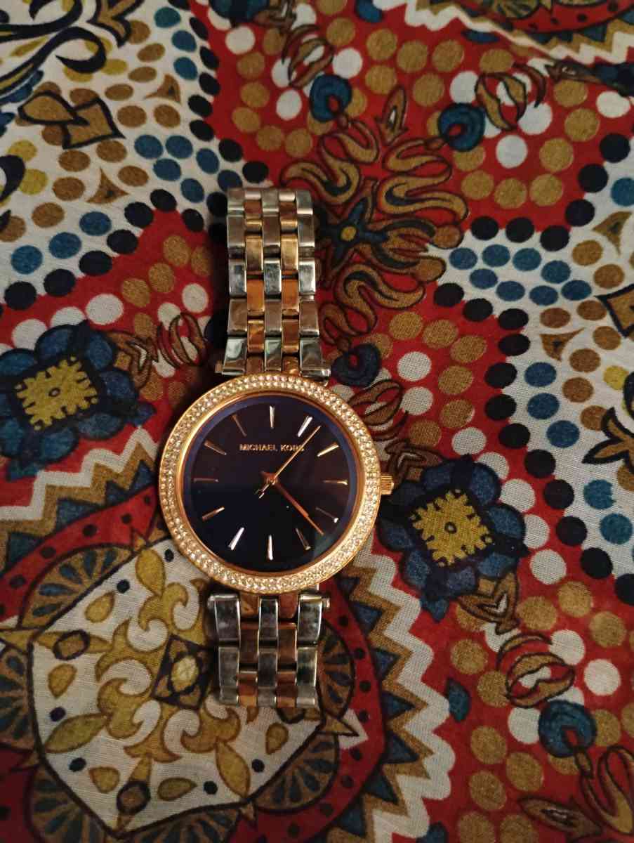 MICHAEL KORS WATCH - Garden Grove, California