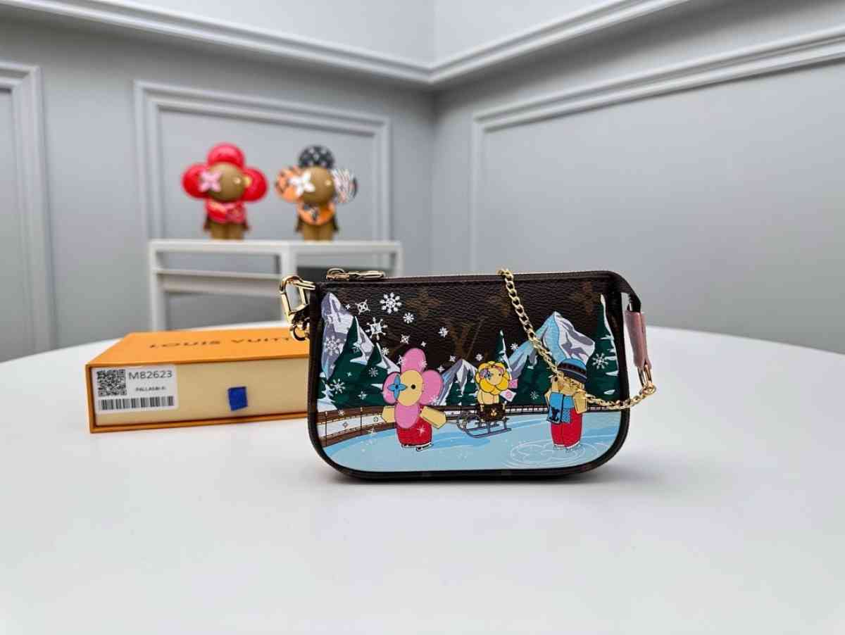 LOUIS VUITTON Limited Edition Monogram Canvas Christmas 2022 - Brooklyn, New York - FleaMarketBay