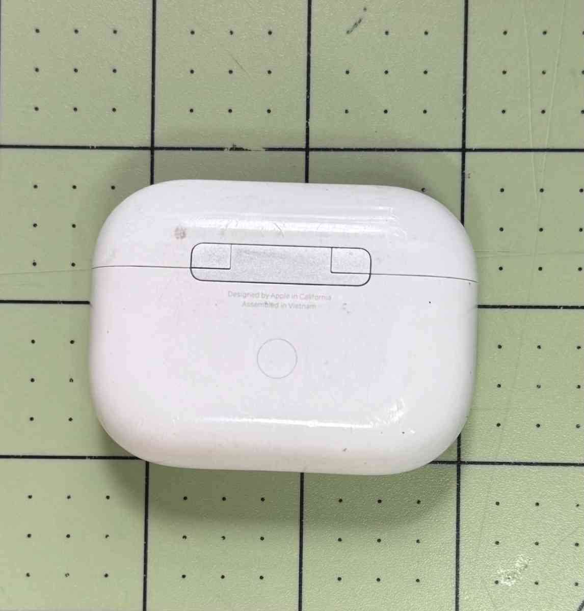 Genuine Apple AirPods Pro 1st Gen Charging Case A2190 Case O - Brooklyn, New York - FleaMarketBay