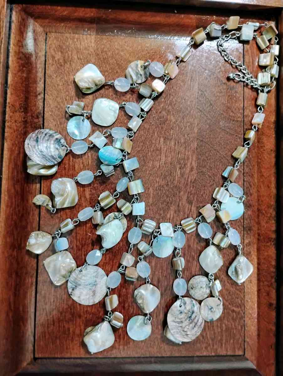 necklace - Glencoe, Minnesota - FleaMarketBay