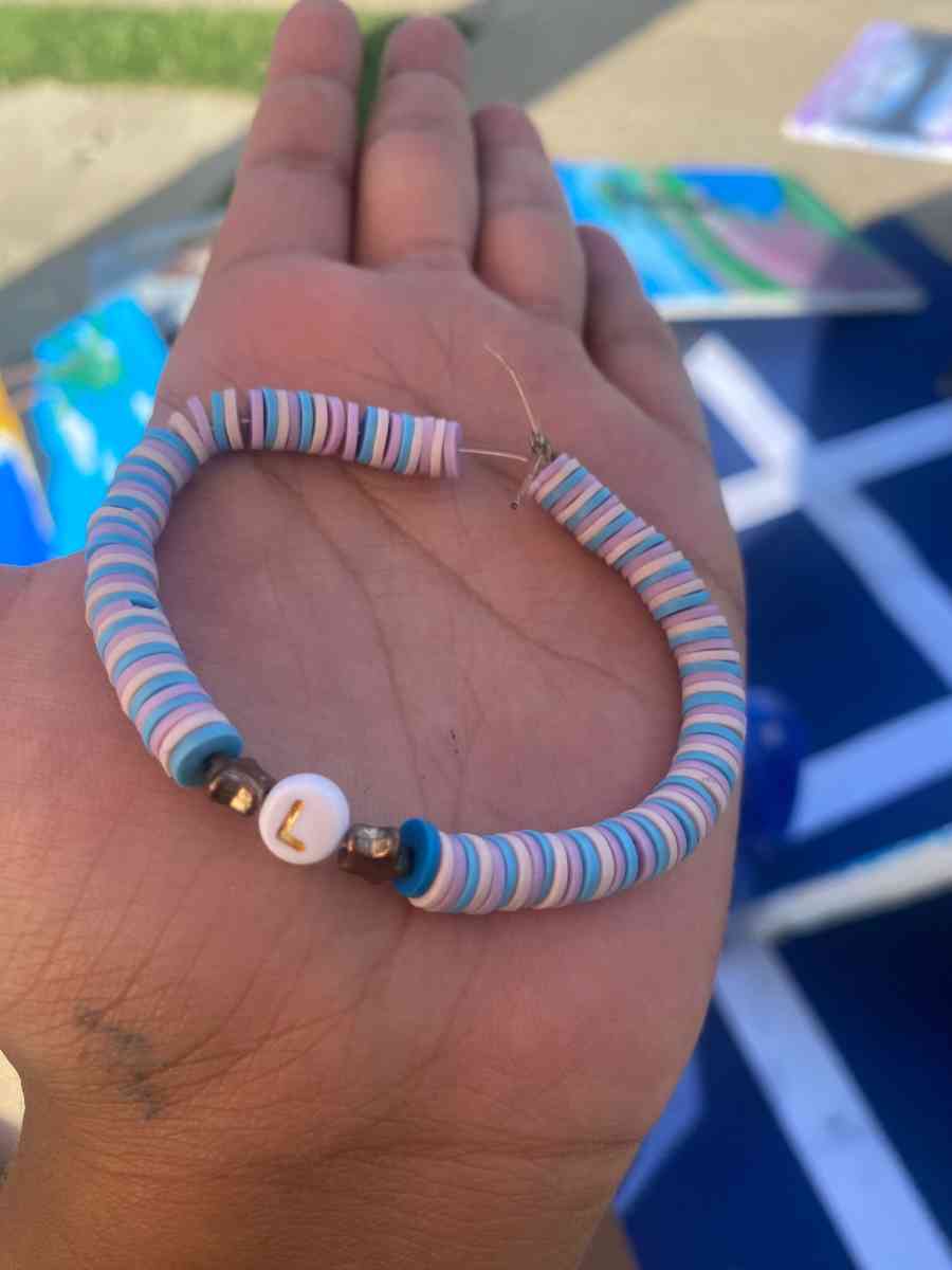 Beachy bracelets bracelets plus Cute bracelets - Fort Worth, Texas - FleaMarketBay