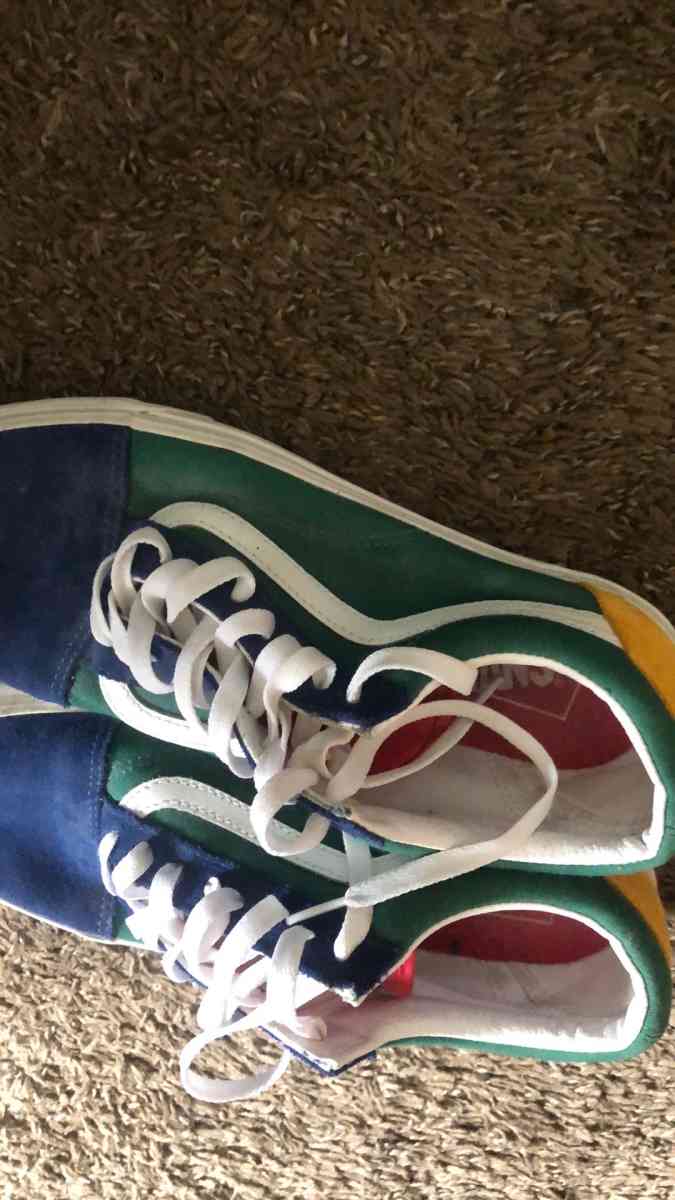 shoes - Steger, Illinois - FleaMarketBay