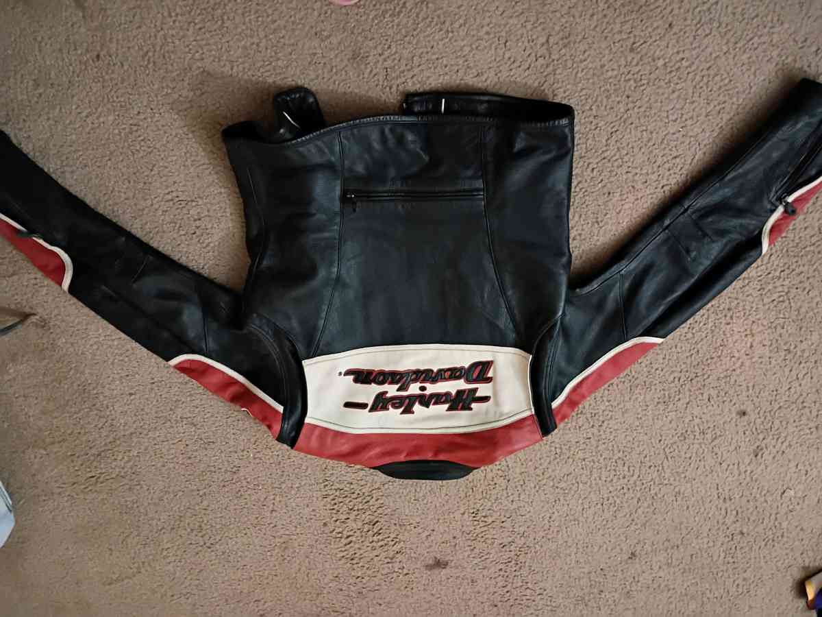Harley Davidson Leather Jacket - El Paso, Texas - FleaMarketBay