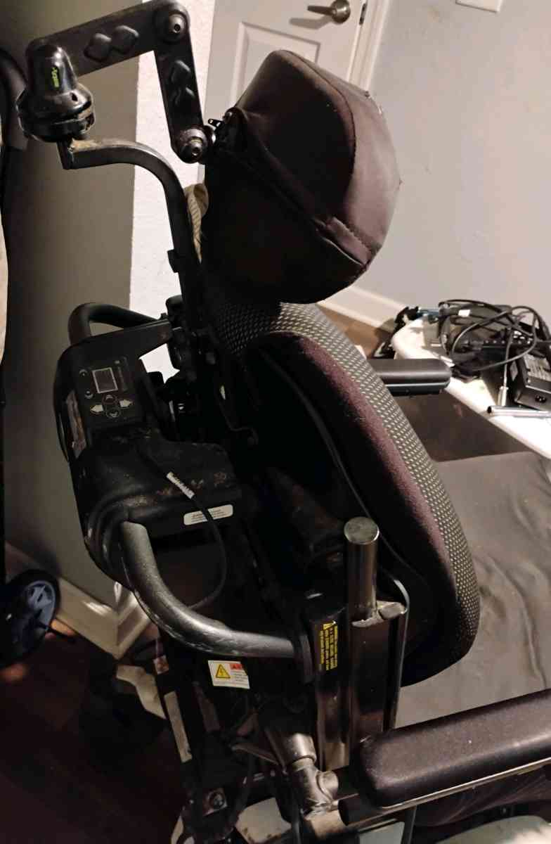 Invacare TDX SP Power Wheelchair - Louisville, Kentucky - FleaMarketBay