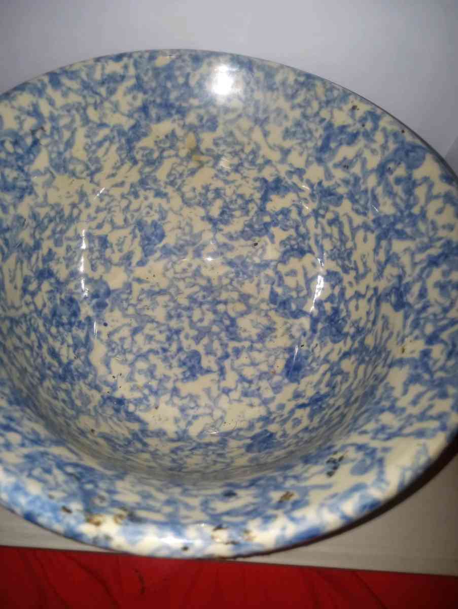 vintage blue white sponge bowl - Merry Hill, North Carolina - FleaMarketBay