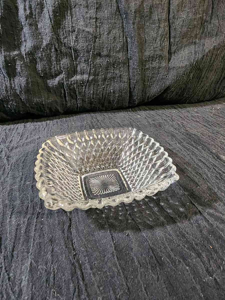 Vintage Indiana Glass - Knoxville, Tennessee - FleaMarketBay