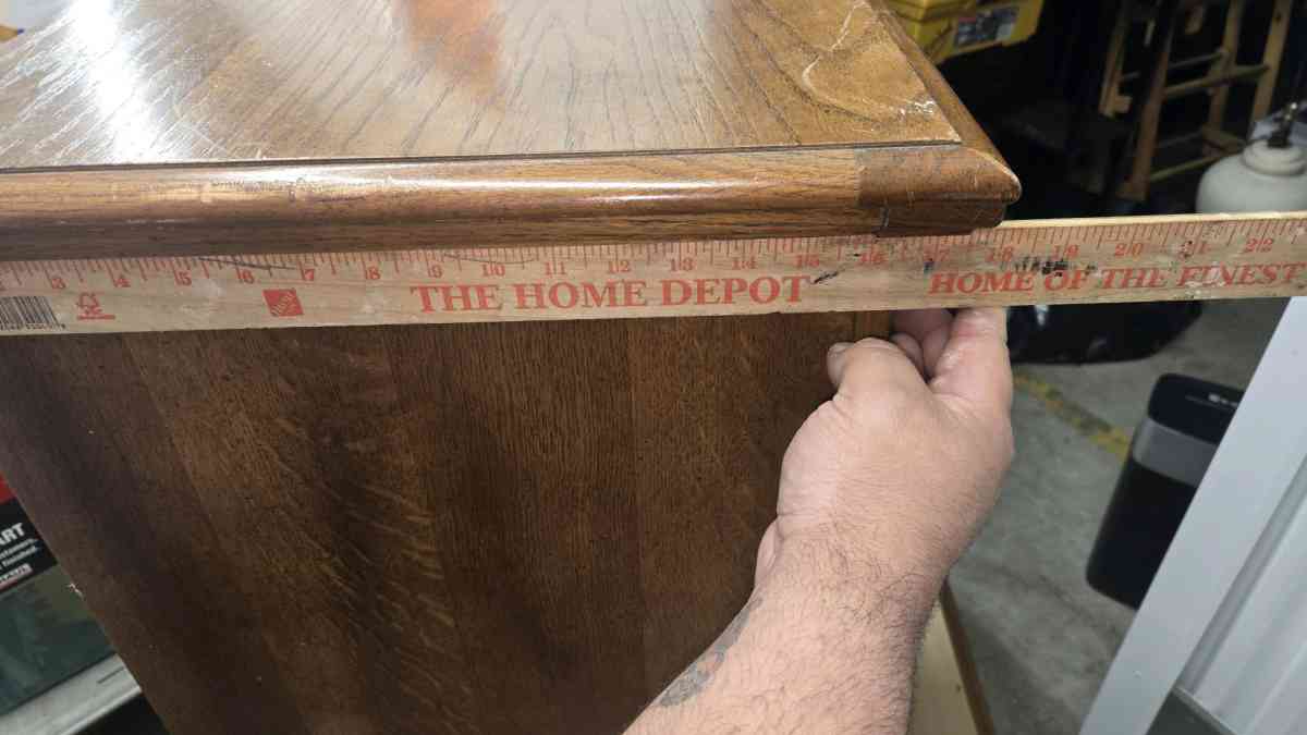 Stand Up Dresser - Albany, New York - FleaMarketBay