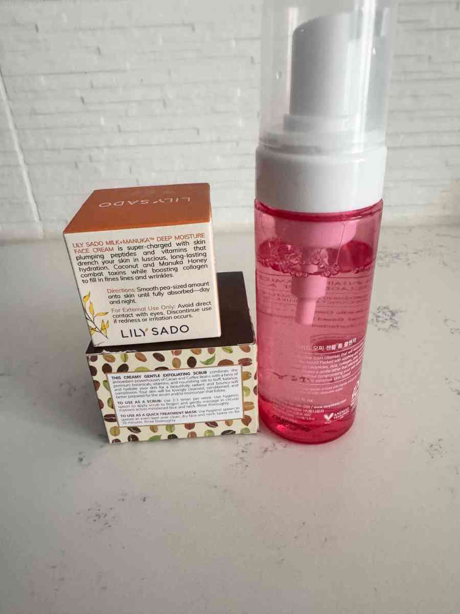 Face wash and moisturizer - Anaheim, California - FleaMarketBay