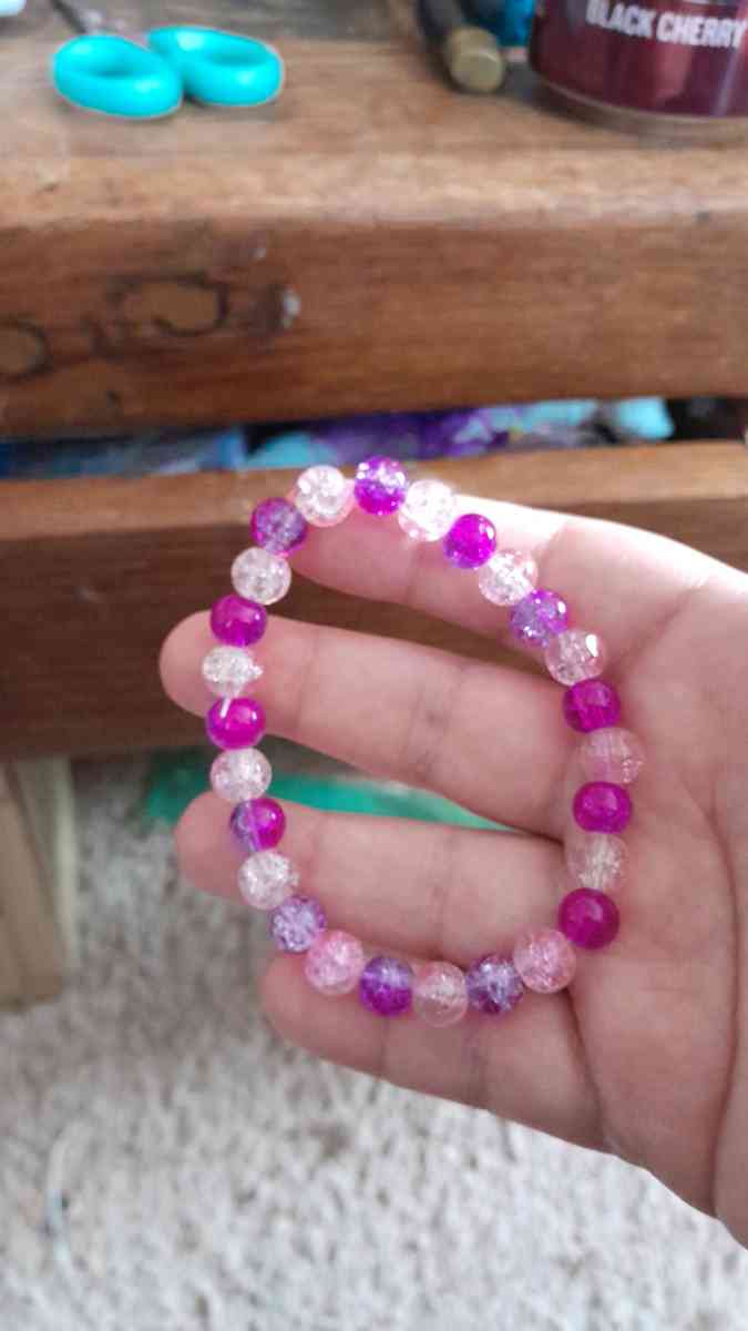 beautiful cherry blossom colored bracelet - Saint Louis, Missouri