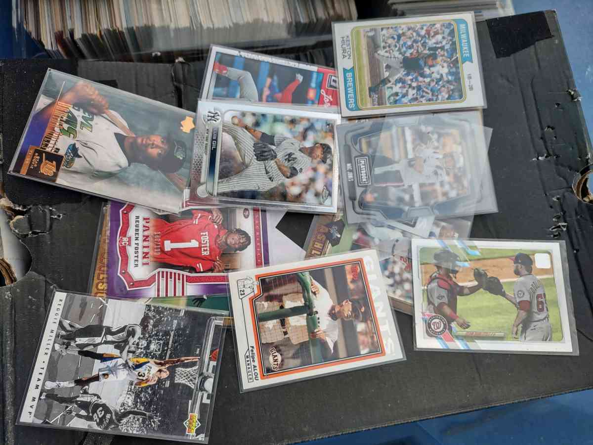 Sports cards - Olympia, Washington - FleaMarketBay