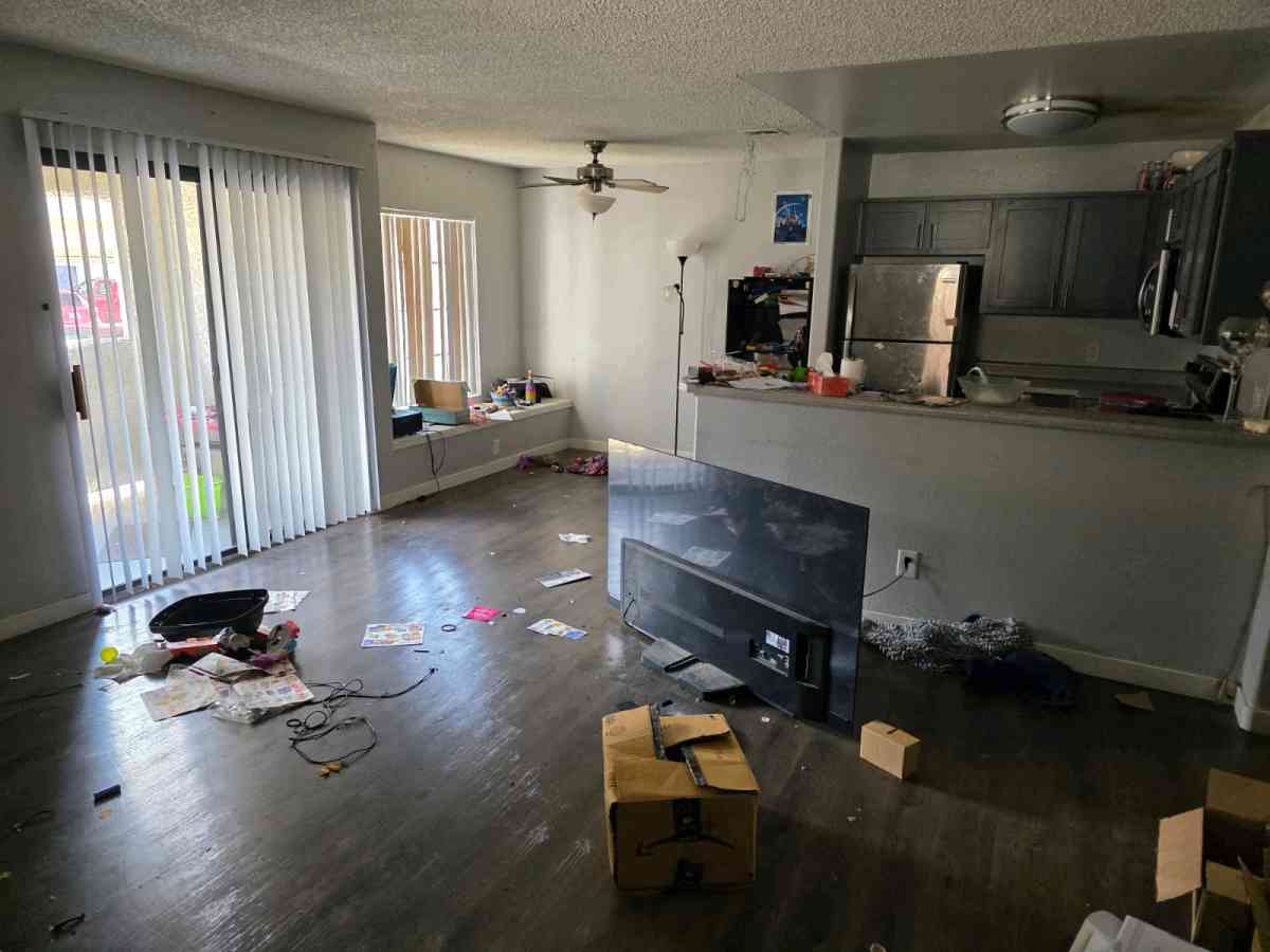 junk Removal - Las Vegas, Nevada - FleaMarketBay