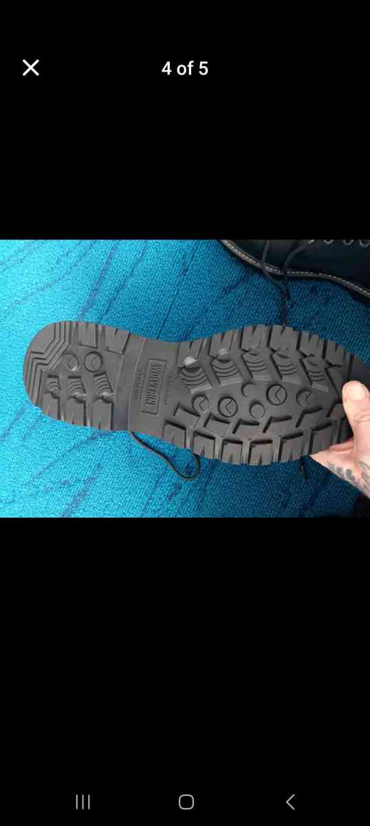 size 9 Wolverine waterproof steel toe boots - Hartford, Connecticut - FleaMarketBay