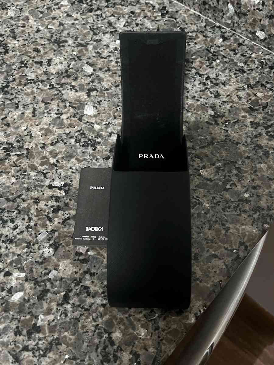 Prada Sunglasses - Owatonna, Minnesota - FleaMarketBay