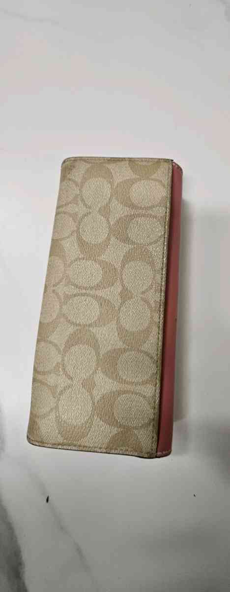 PINK COACH PURSE - Brentwood, Tennessee - FleaMarketBay