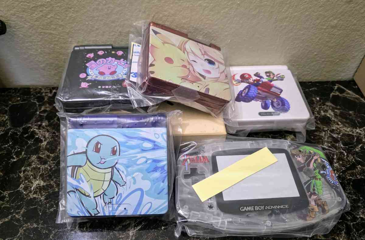 Gameboy advance sp shells - Bronx, New York - FleaMarketBay