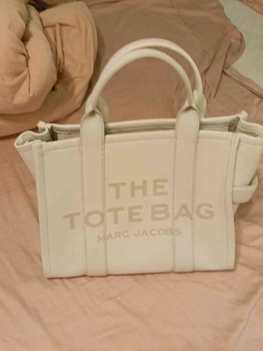 MARC JACOBS THE TOTE BAG - Pleasanton, California