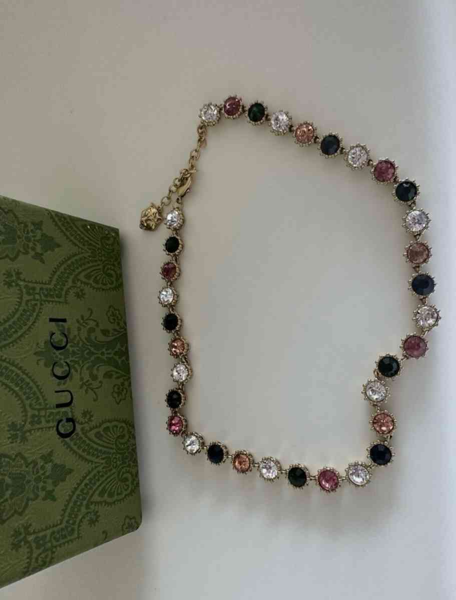 used Gucci Gold Multicor Stones Lion Necklace - Brooklyn, New York - FleaMarketBay