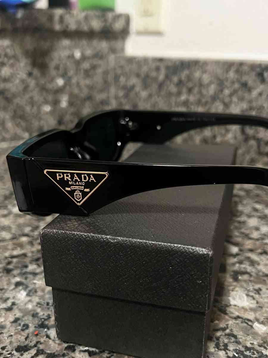 Prada Sunglasses - Owatonna, Minnesota - FleaMarketBay