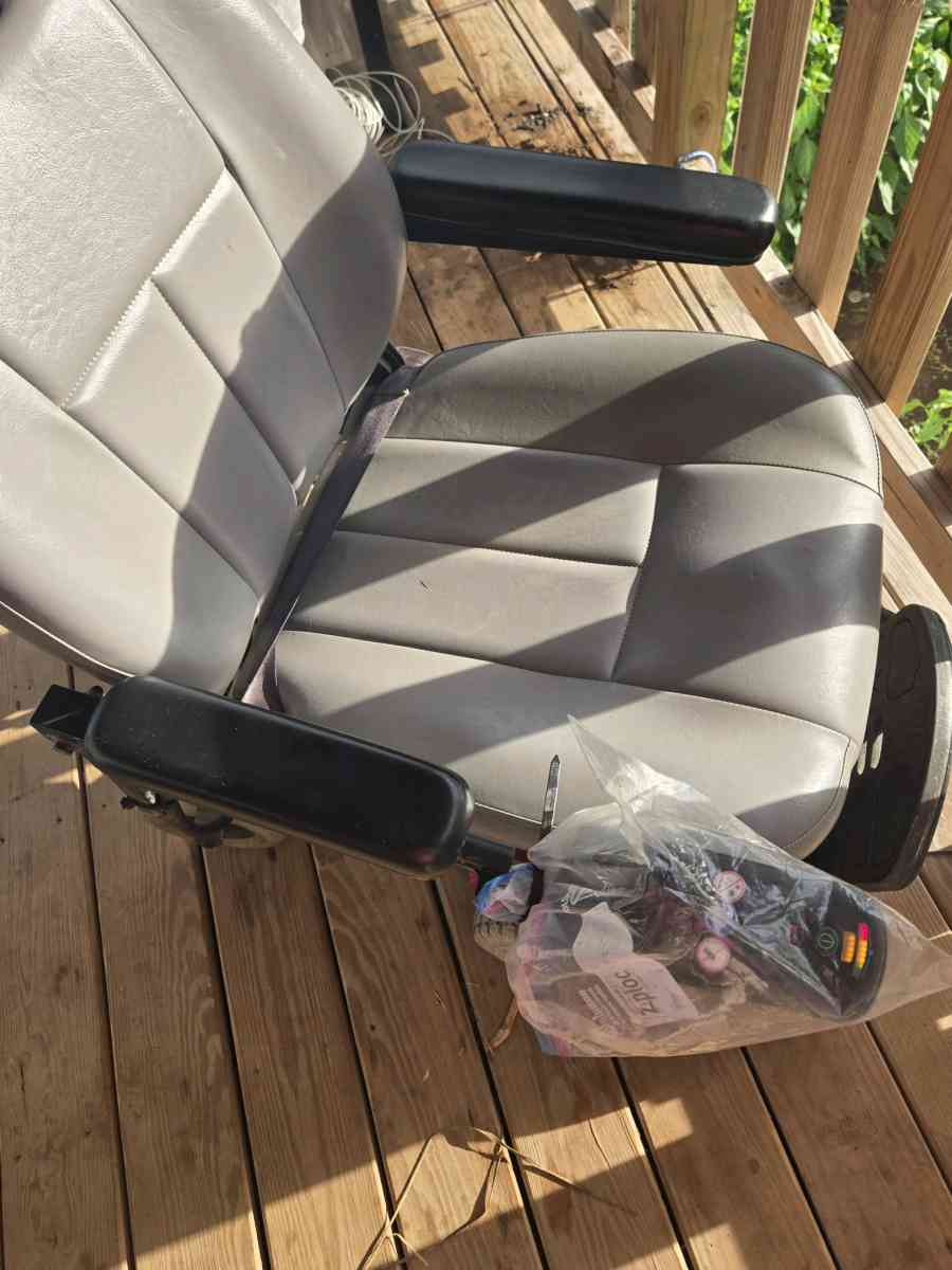 mobility wheelchair - Honey Brook, Pennsylvania - FleaMarketBay