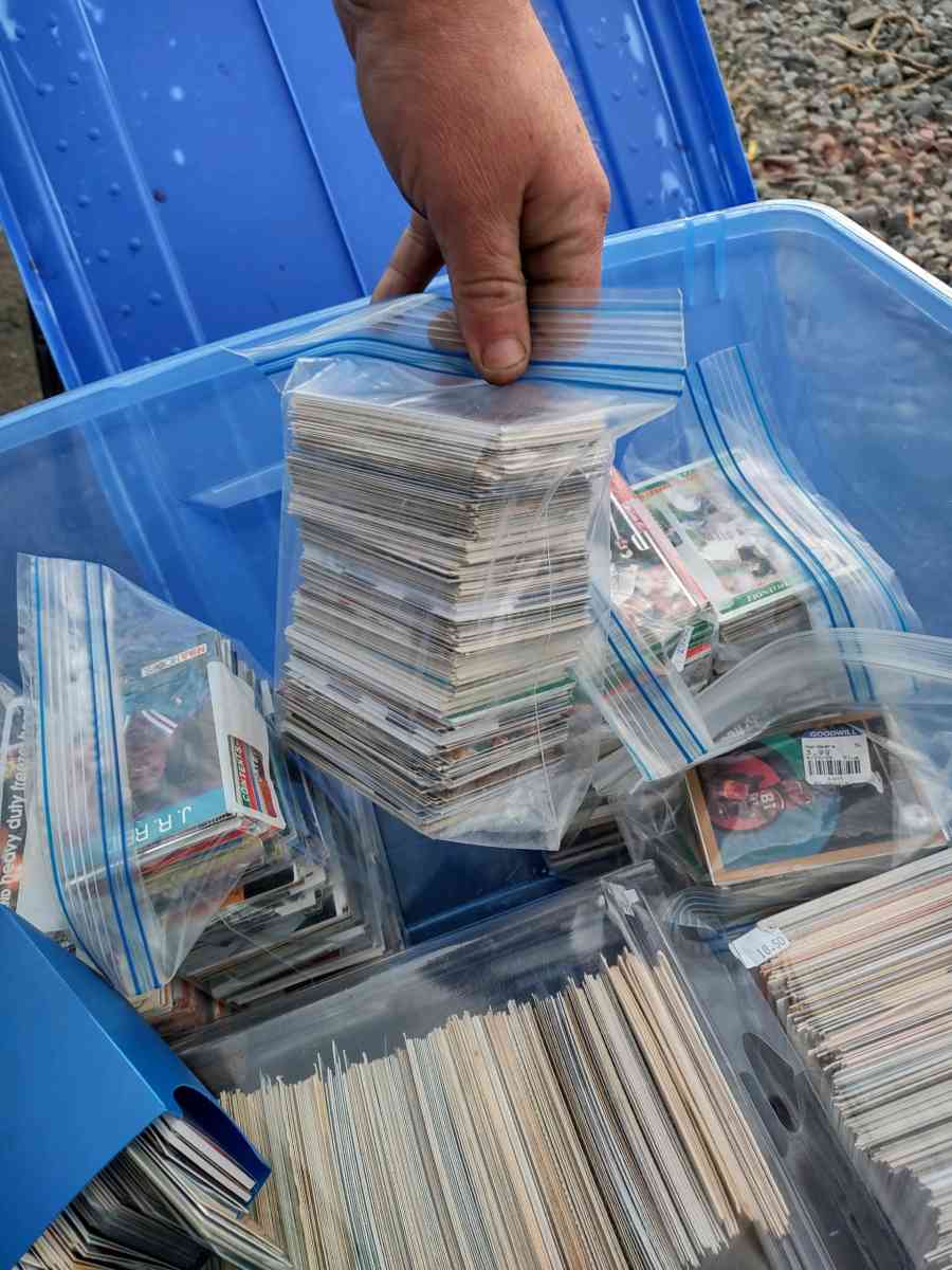 Sports cards - Olympia, Washington - FleaMarketBay