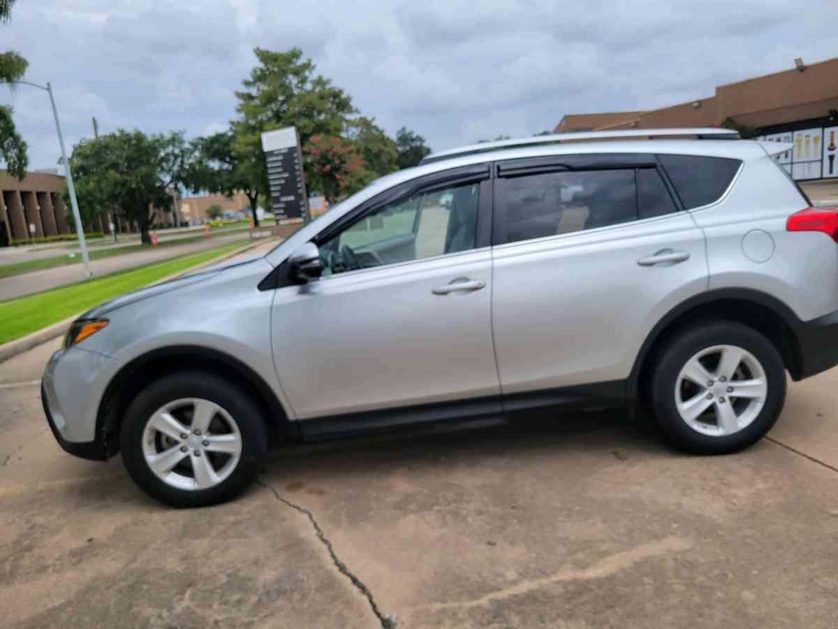 vendo toyota  rav4 sport 2013 - Houston, Texas - FleaMarketBay
