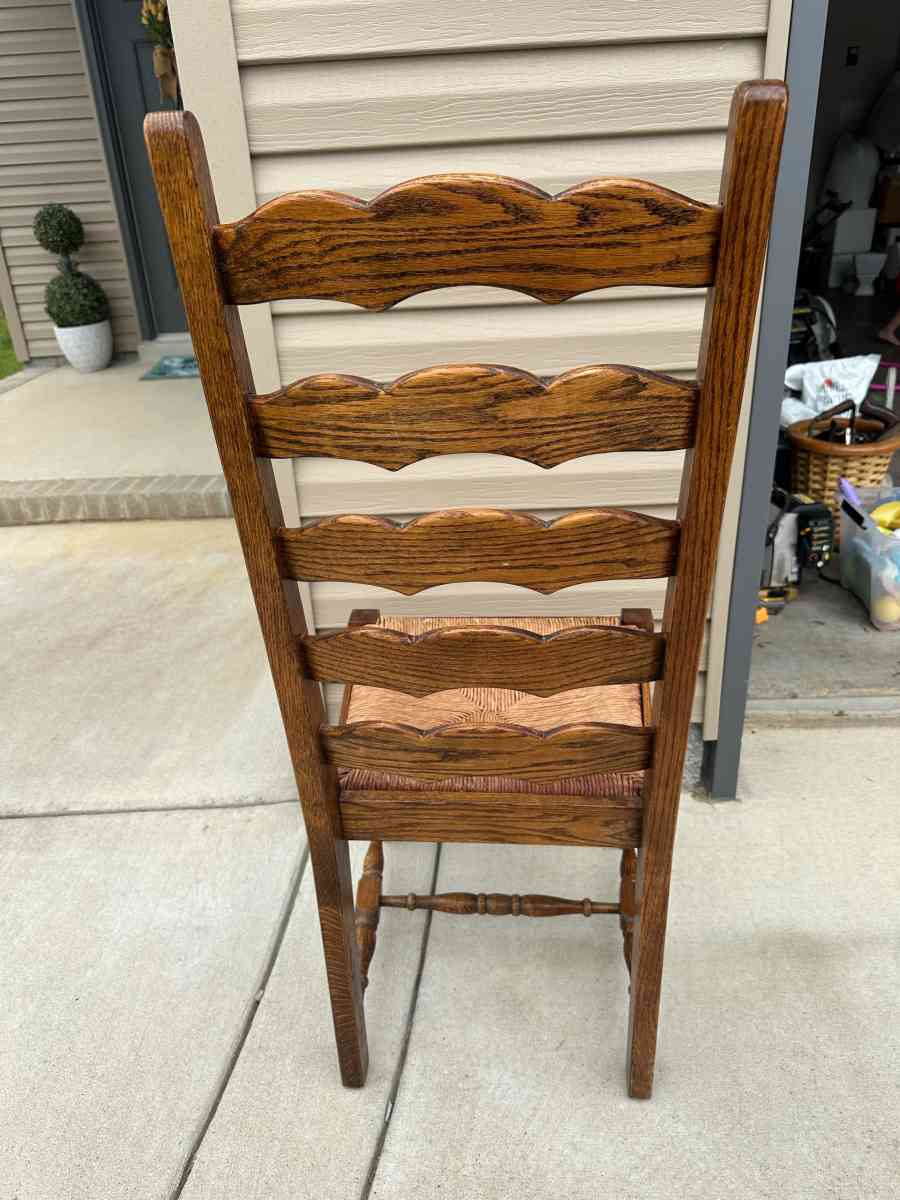 Vintage Wooden Ladder Back Chair with Woven Seat Antique Gre - Clarksville, Tennessee - FleaMarketBay
