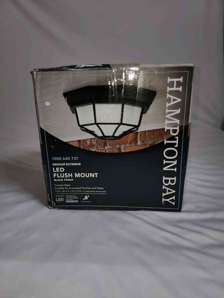 105 IN 1 LIGHT BLACK WEATHER RESISTANT INTEGRATED LED - Las Vegas, Nevada