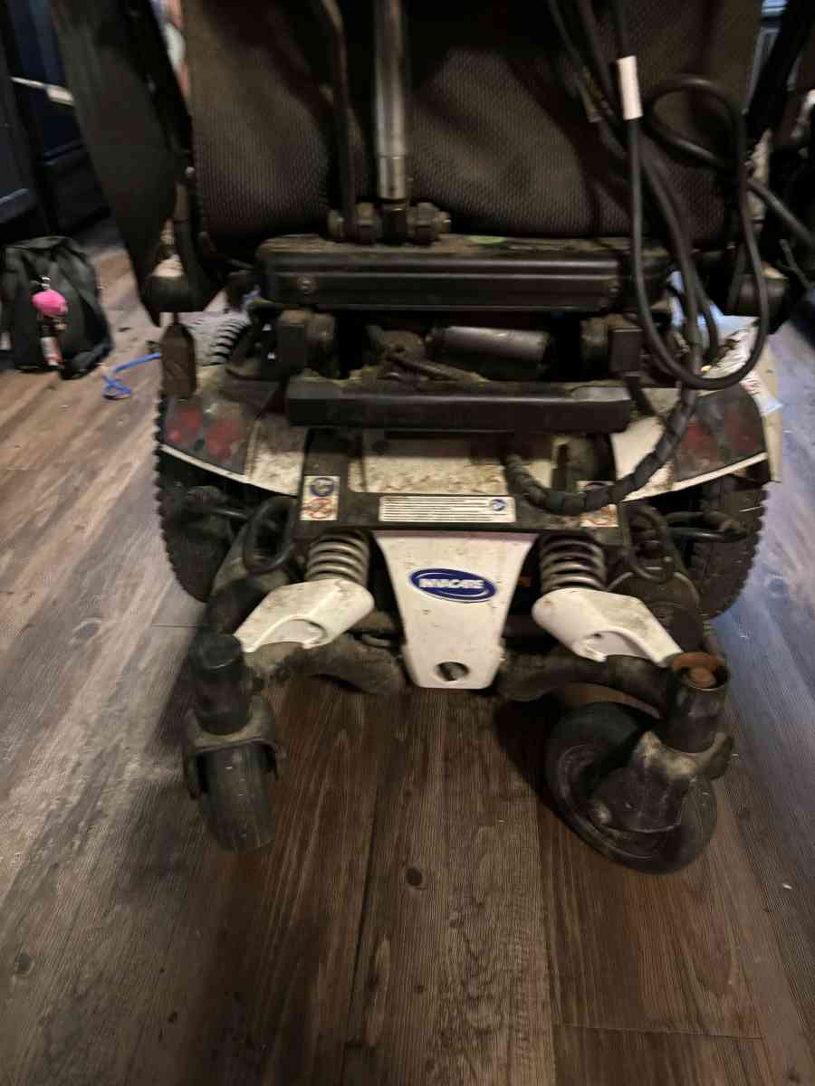 Invacare TDX SP Power Wheelchair - Louisville, Kentucky