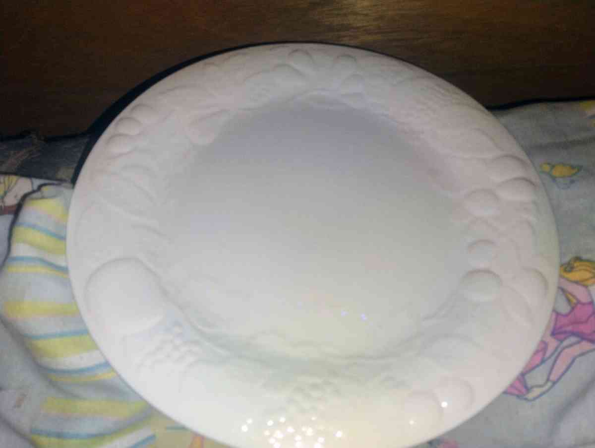 plates vintage grapevine stuff - Cisco, Texas - FleaMarketBay