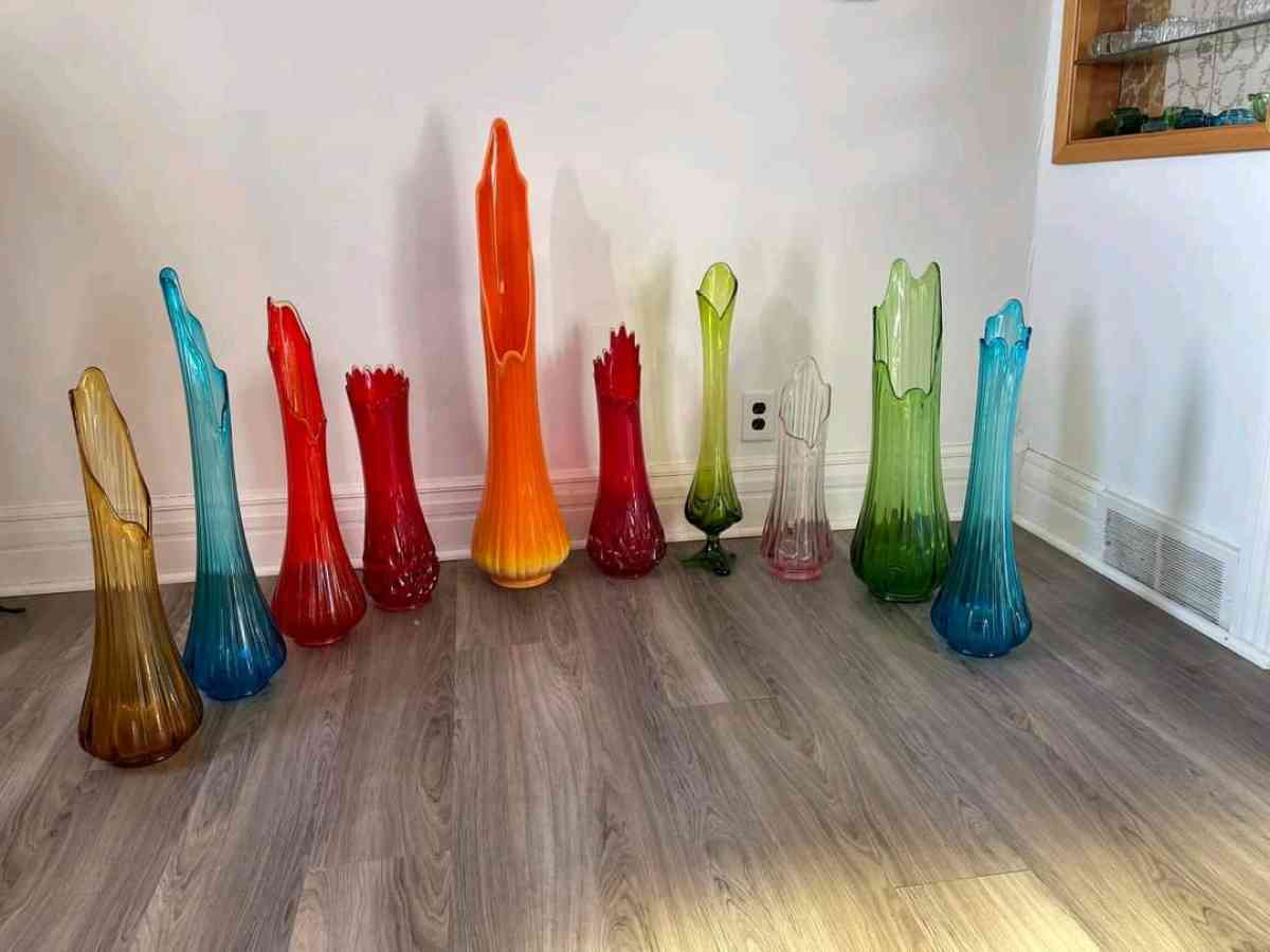 bittersweet swung vasesfenton vases carnival vase - Circleville, Ohio