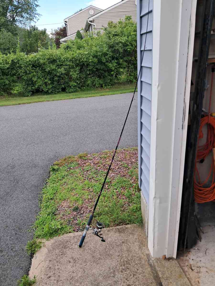 fishing pole - Bridgewater, New Jersey