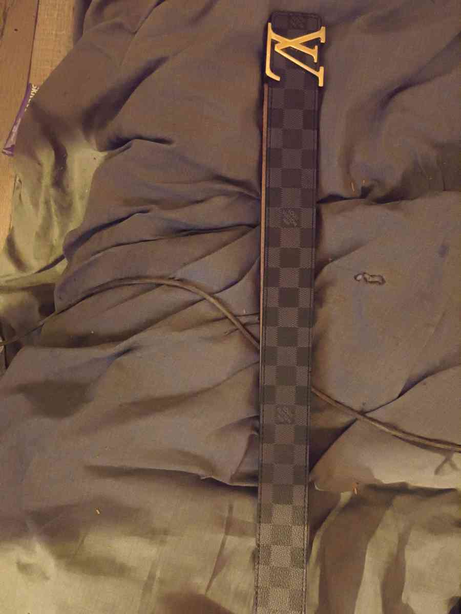 Louis Vuitton belt - Magnolia, Delaware - FleaMarketBay