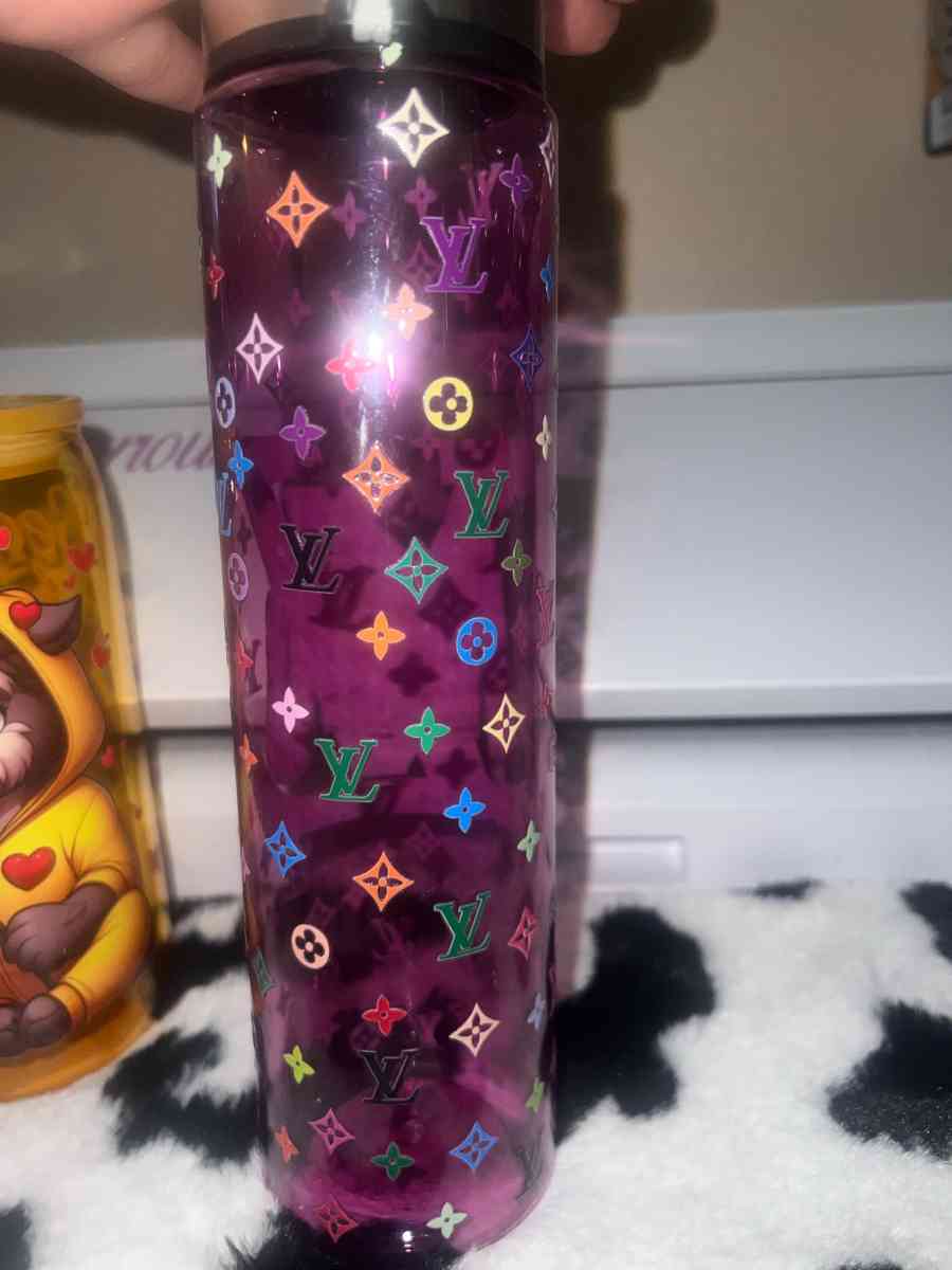 reusable plastic water bottle - Las Vegas, Nevada - FleaMarketBay